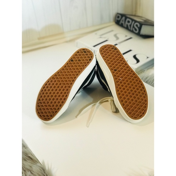 High Top Vans - Picture 3 of 4